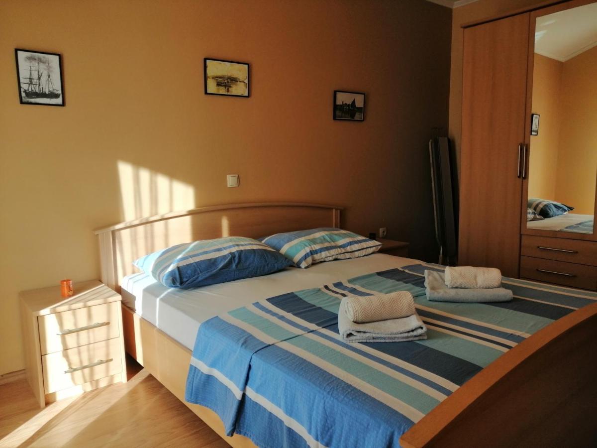 Apartments Fafandjel ราบ ภายนอก รูปภาพ